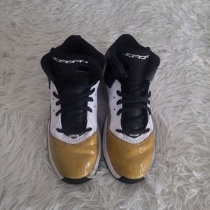 SOLD Jordan - High top basketball sneakers white /gold /black